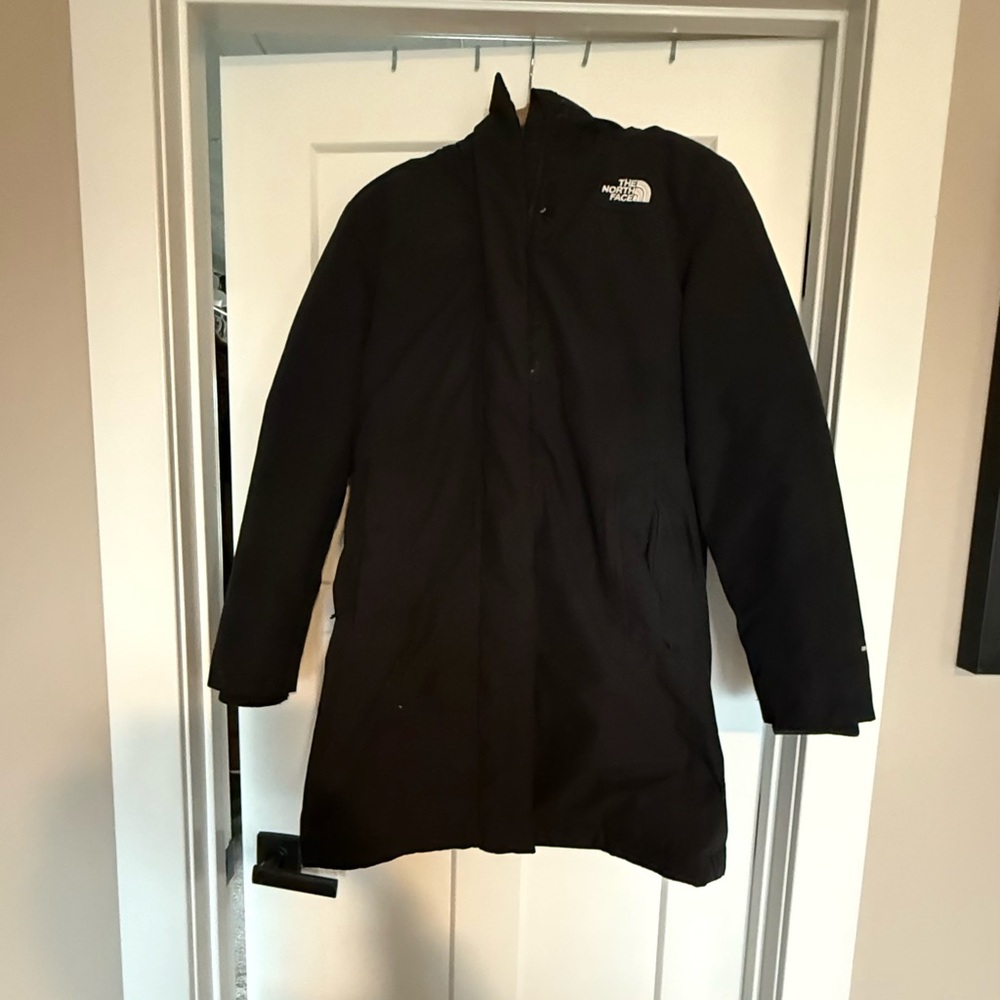 NWT North Face Size M Black Arctic Parka Hooded